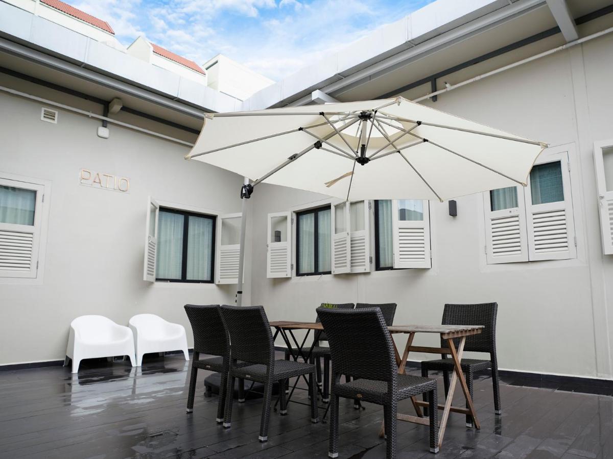 St Signature Jalan Besar Singapore Exterior photo